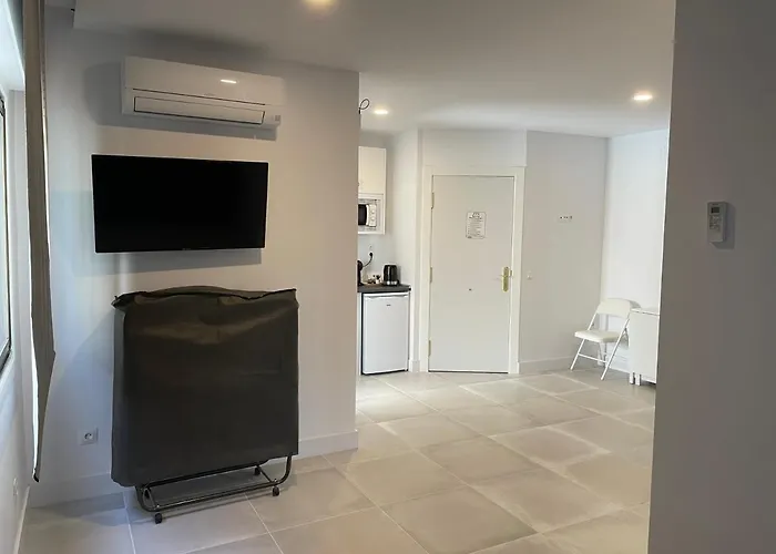 C8 Lujo Barrio Residencial Madrid